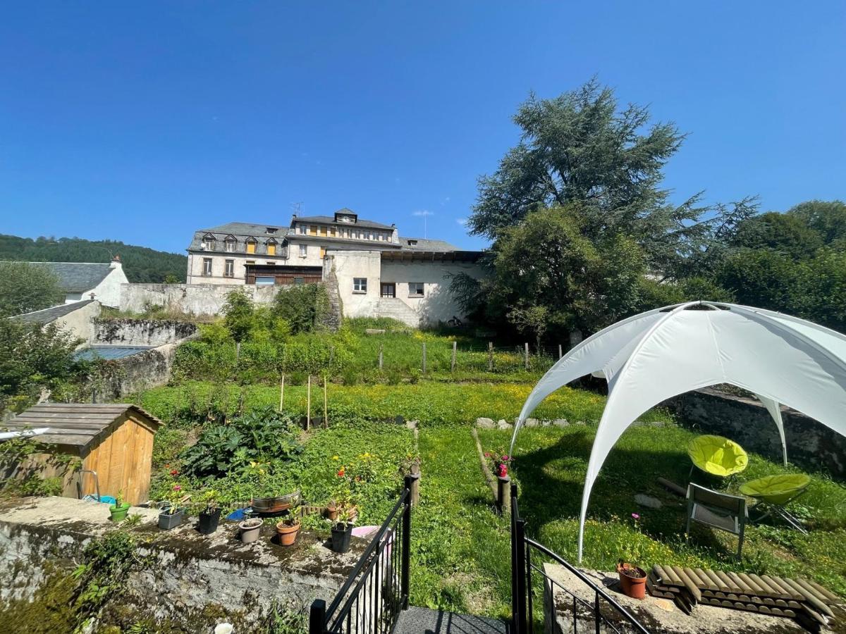 Auberge Des Trois Rivieres Condat  外观 照片