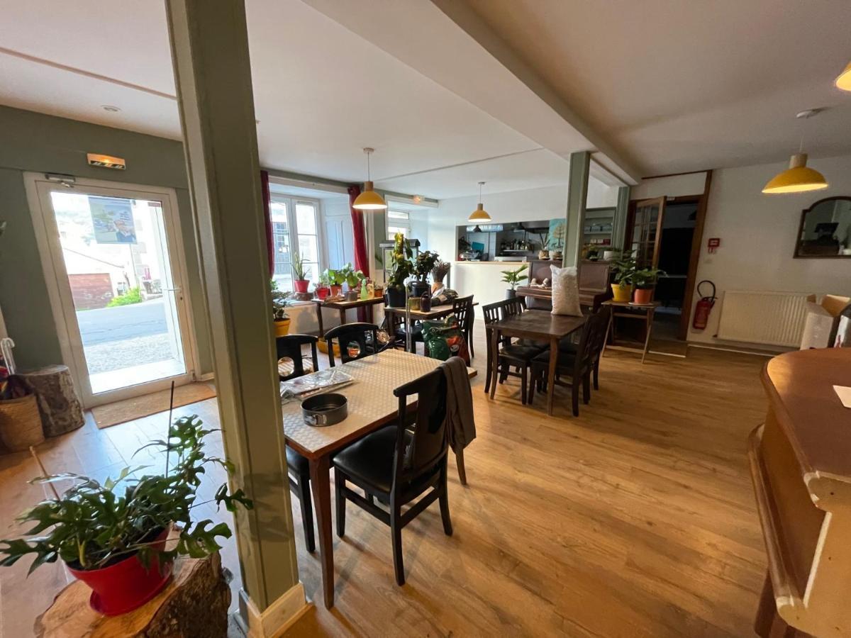 Auberge Des Trois Rivieres Condat  外观 照片